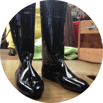 raceboots.png